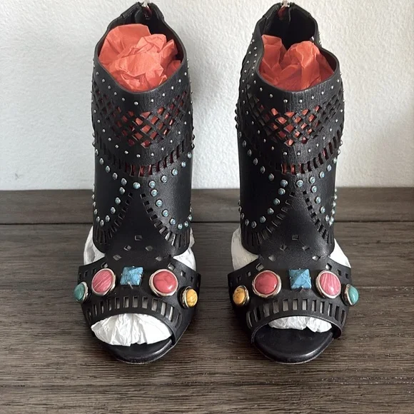 [Gucci] Black Lika Bejeweled Studded Toe Stiletto Heels Women’s EU/IT 36 / US 6 - Picture 5 of 13